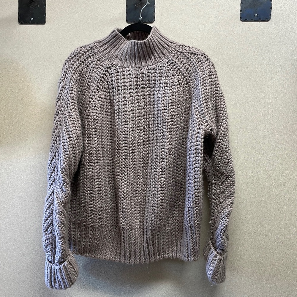 Knit sweater